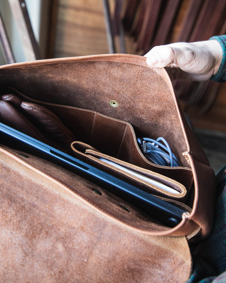 inside of bag showing pen pockets 